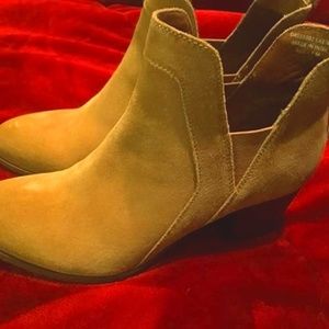 Mia size 7 Suede Booties - Stitch Fix